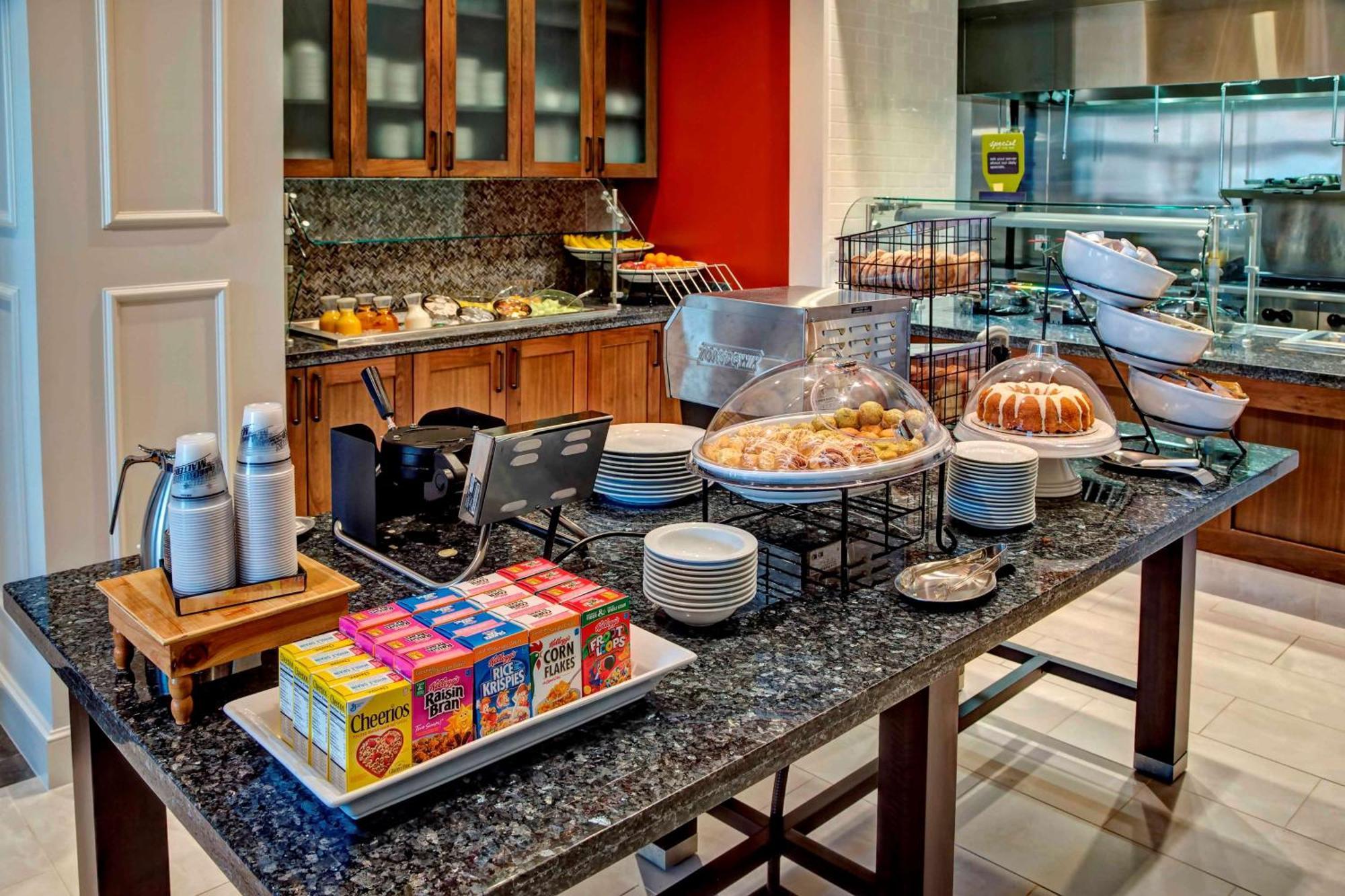 Hilton Garden Inn Nashville Брентуд Екстериор снимка